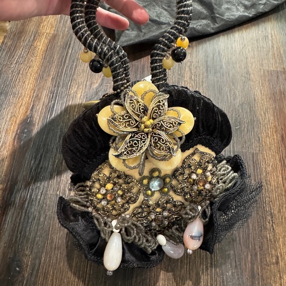 Retired Mary Francis one of a kind, literally, purse number 970–90 new with tags - Picture 3 of 9